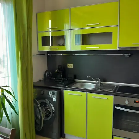 локация златина Apartman *